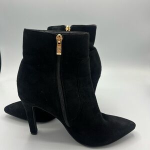 Elegant Black Suede Ankle Boots